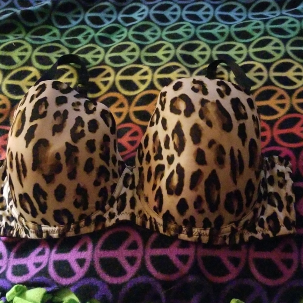 Pink Brand Bra. Size 40DD